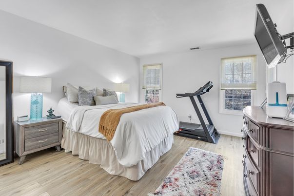 Bedroom, Fitness Equipment, Interior, Wood Texture Flooring
