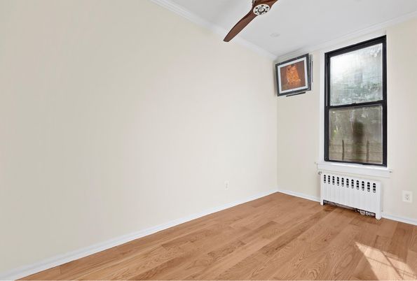 Empty room, Interior, Wooden Beams, Wood Texture Flooring