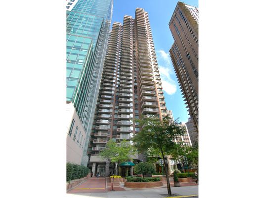 Exterior, Facade, Condo Building