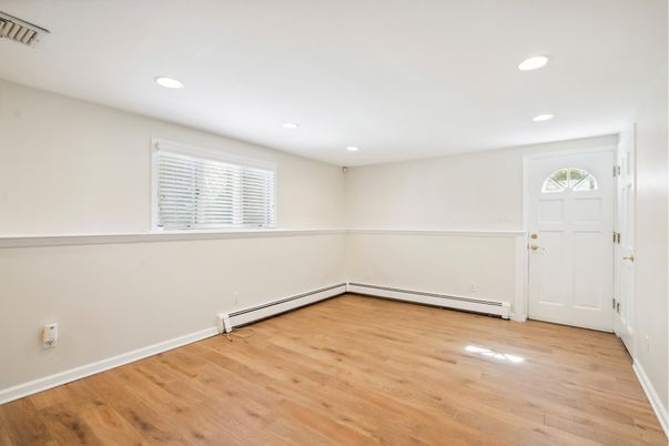 Empty room, Interior, Recessed Lighting, Wood Texture Flooring
