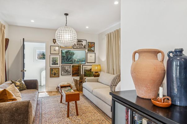 Interior, Living room, Pendant Lights, Recessed Lighting