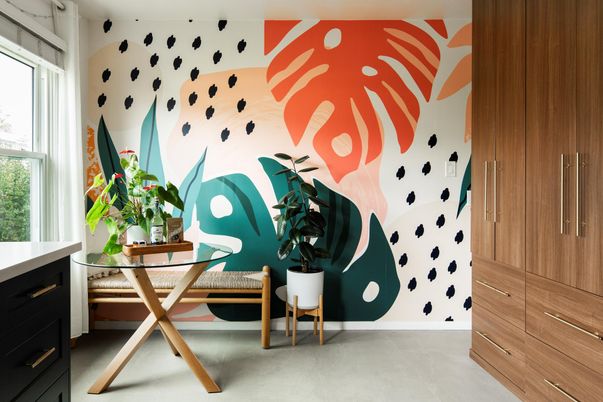 Home Office, Interior