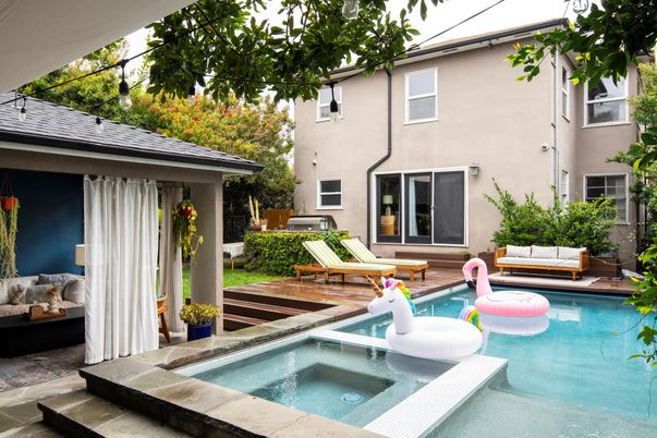 Exterior, Pool