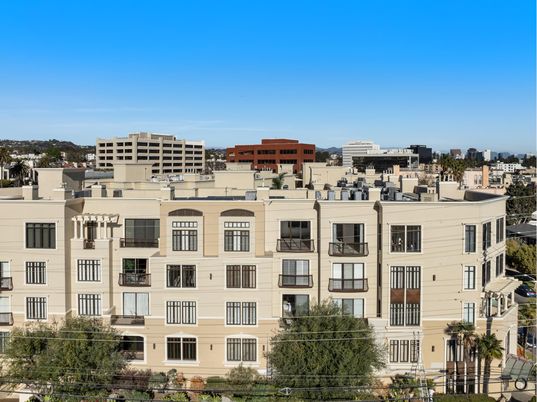 Exterior, Facade, Condo Building