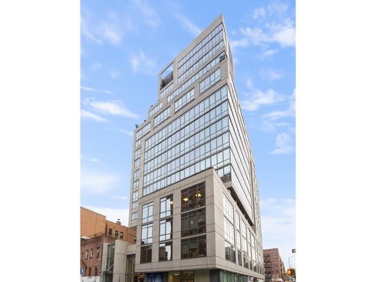 Exterior, Facade, Highrise
