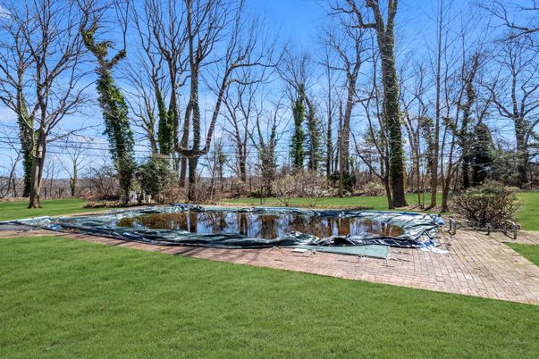 Backyard, Exterior, Lake