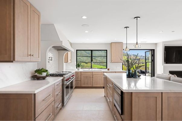 Interior, Kitchen, Pendant Lights, Recessed Lighting, Stainless Steel Appliances