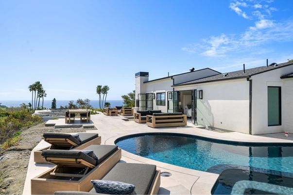Exterior, Pool, Water