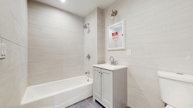 Bathroom, Interior, Recessed Lighting