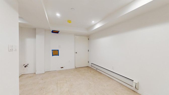 Empty room, Interior, Recessed Lighting