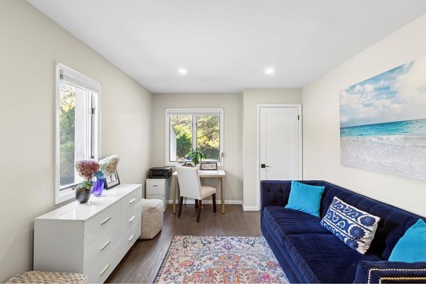 Home Office, Interior, Recessed Lighting, Wood Texture Flooring