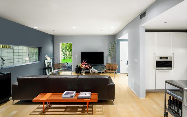 Interior, Living room, Recessed Lighting, Wood Texture Flooring