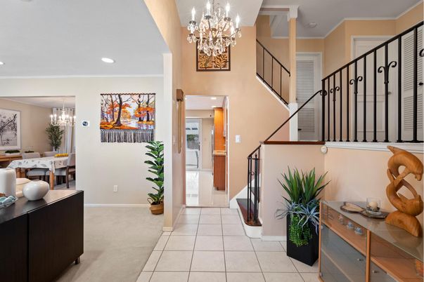 Chandelier, Dining room, Interior, Recessed Lighting
