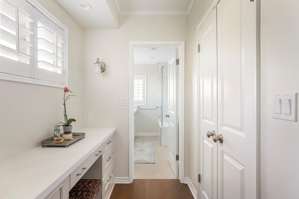Bathroom, Interior, Recessed Lighting, Wood Texture Flooring