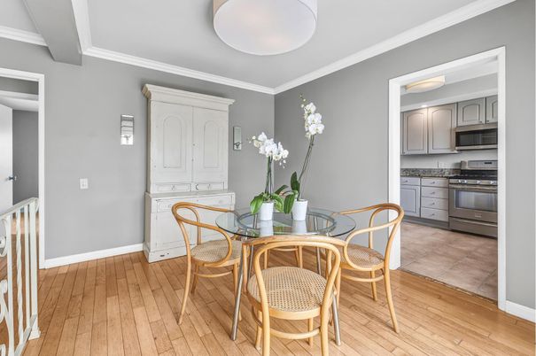 Dining room, Interior, Kitchen, Stainless Steel Appliances, Wood Texture Flooring