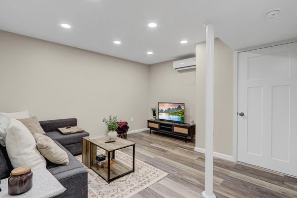 Interior, Living room, Recessed Lighting, Wood Texture Flooring