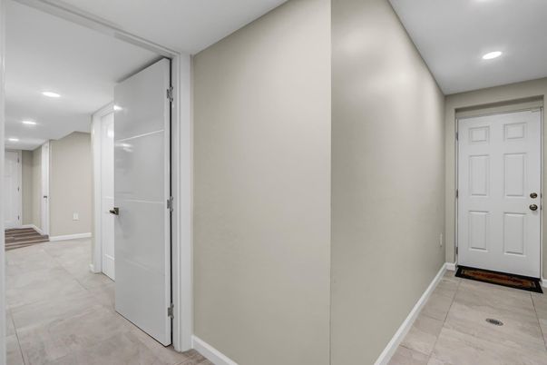 Interior, Recessed Lighting