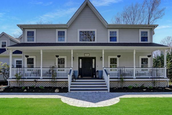 Exterior, Facade, Farmhouse