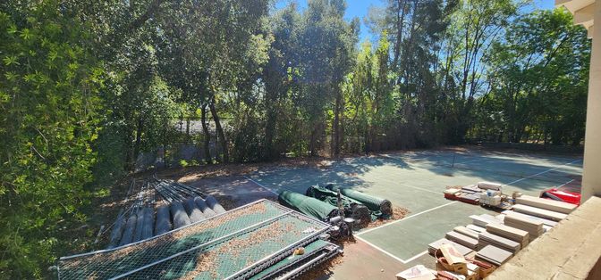Exterior, Tennis Courts