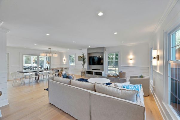 Dining room, Interior, Living room, Pendant Lights, Recessed Lighting, Wood Texture Flooring