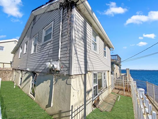 Exterior, Water