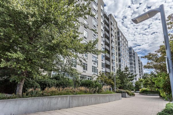 Exterior, Facade, Condo Building