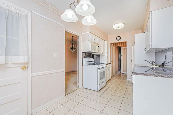 Chandelier, Interior, Kitchen