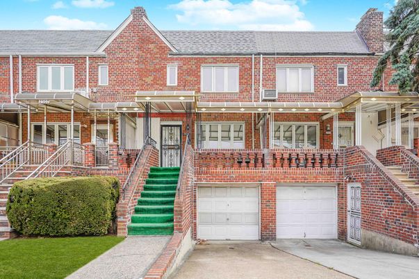 Attached, Exterior, Facade, Brick Facade, Rowhouse