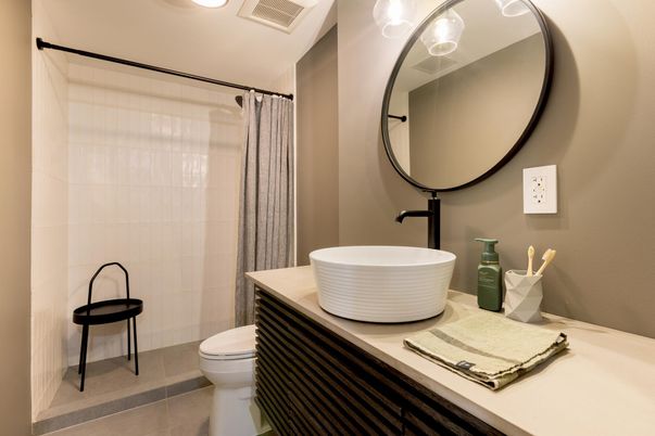 Bathroom, Interior, Recessed Lighting