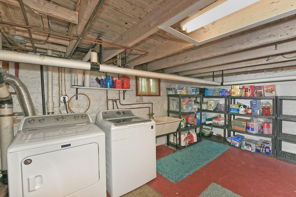 Interior, Washer, Wooden Beams, Wooden Ceilings