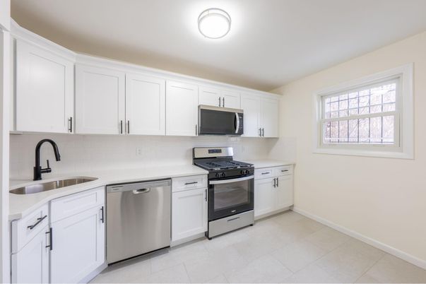 Interior, Kitchen, Stainless Steel Appliances
