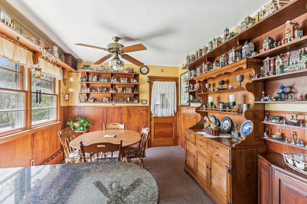Dining room, Interior
