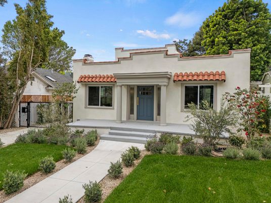 Exterior, Facade, Spanish Mediterranean