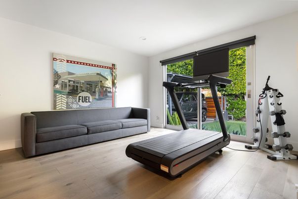 Fitness Equipment, Interior, Recessed Lighting, Wood Texture Flooring
