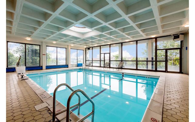 Interior, Pool, Recessed Lighting