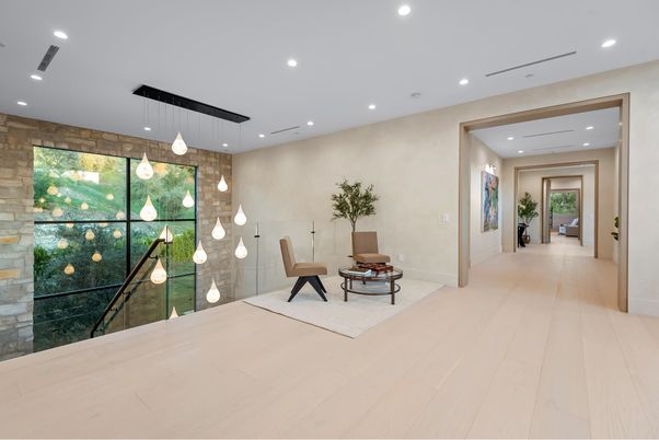 Interior, Pendant Lights, Recessed Lighting, Wood Texture Flooring