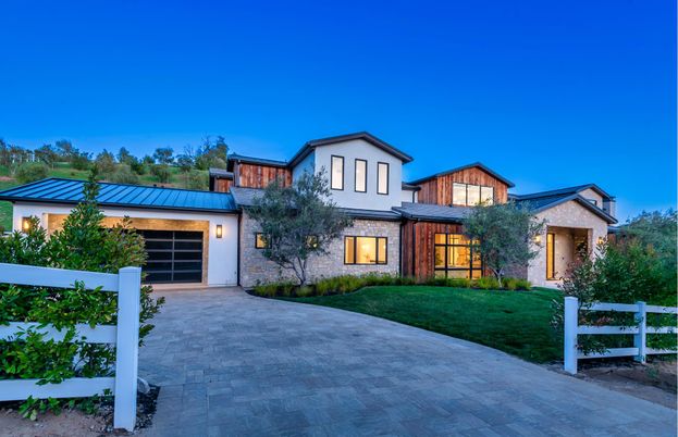 Attached, Backyard, Exterior, Facade, Brick Facade, Farmhouse