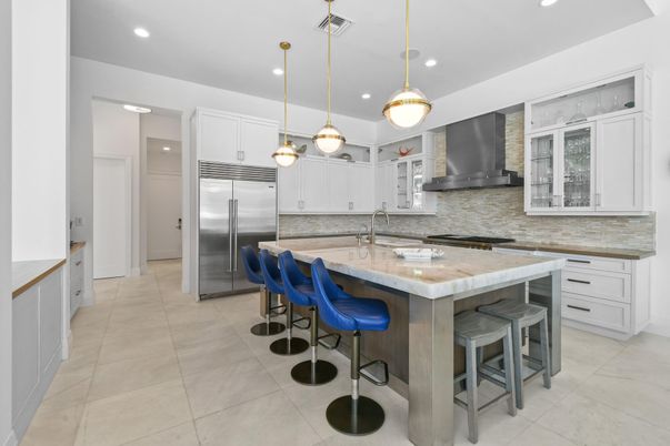 Interior, Kitchen, Pendant Lights, Recessed Lighting, Stainless Steel Appliances