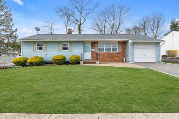 Attached, Exterior, Facade, Brick Facade, Ranch