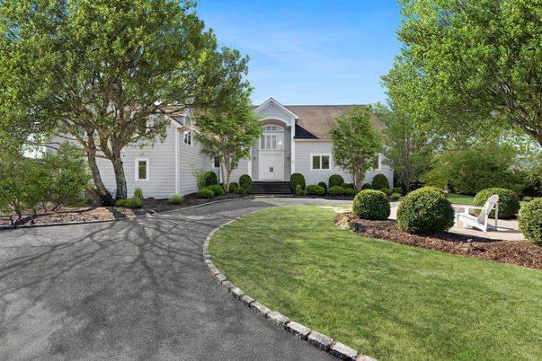 Exterior, Facade, Cape Cod