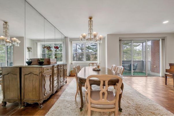 Chandelier, Dining room, Interior, Recessed Lighting, Wood Texture Flooring
