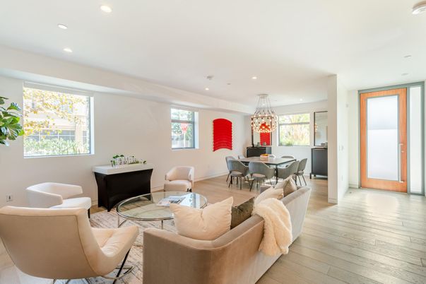 Chandelier, Dining room, Interior, Living room, Pendant Lights, Recessed Lighting, Wood Texture Flooring