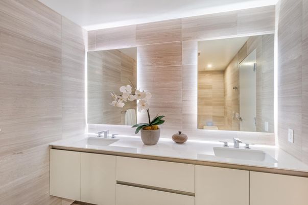 Bathroom, Dual Sink Vanities, Interior