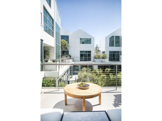 Exterior, Facade, Modern