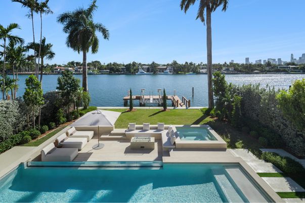 Exterior, Lake, Pool, Water