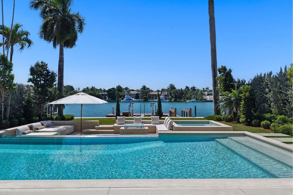 Exterior, Lake, Pool, Water