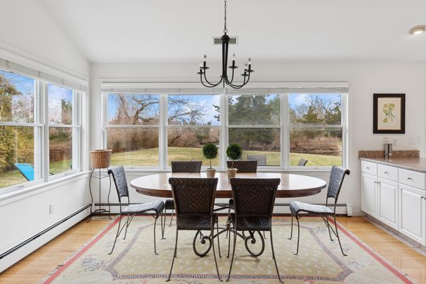 Chandelier, Dining room, Interior, Recessed Lighting, Wood Texture Flooring