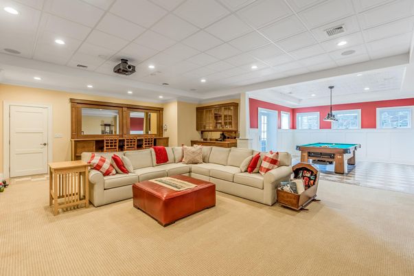 Billiard Table, Game Room, Interior, Living room, Pendant Lights, Recessed Lighting