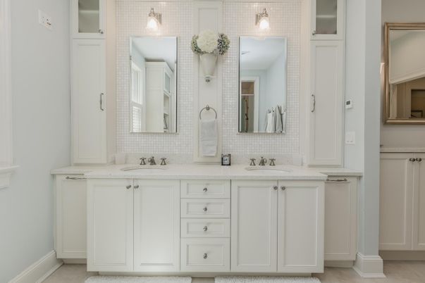 Bathroom, Dual Sink Vanities, Interior