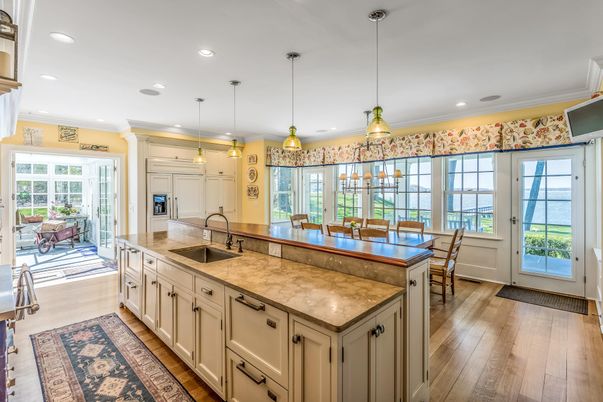 Dining room, Interior, Kitchen, Pendant Lights, Recessed Lighting, Wood Texture Flooring